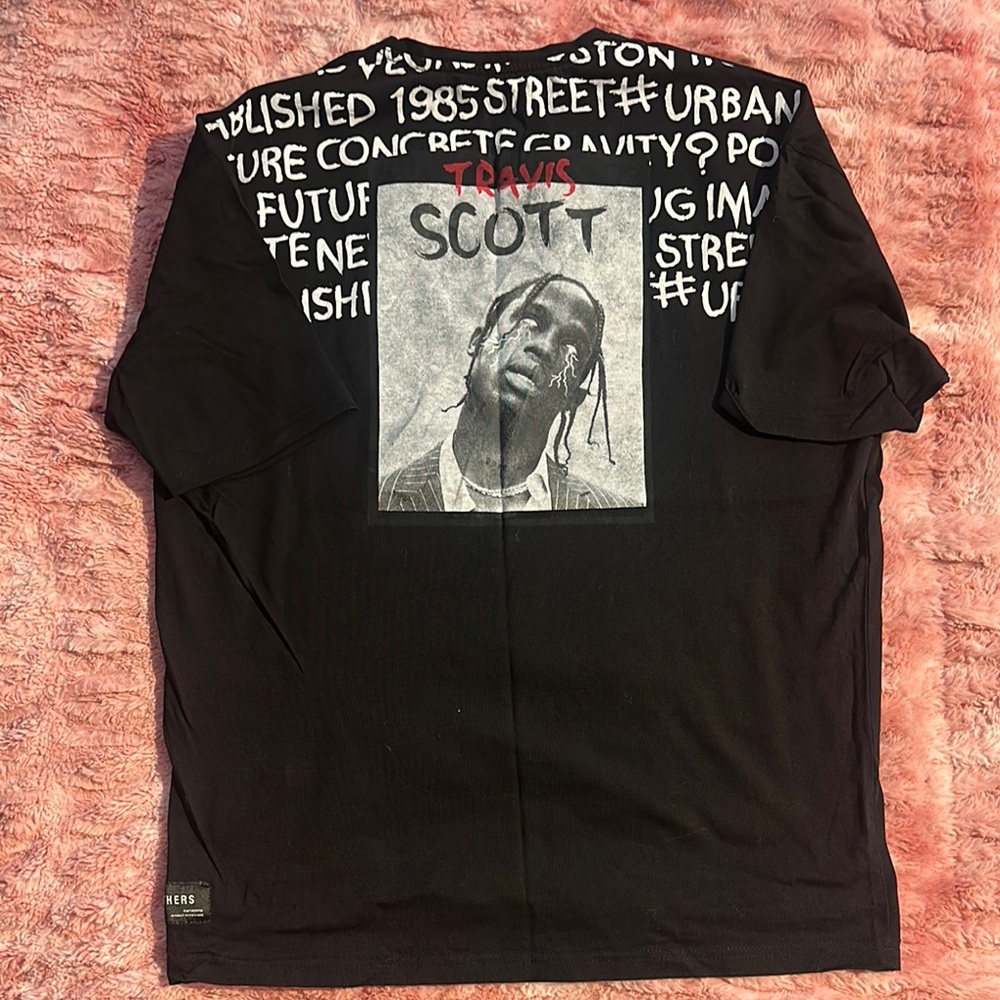Travis Scott black tee- Men’s S